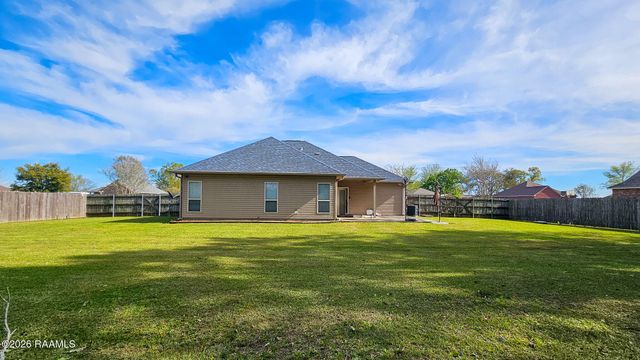 1019 Bridgetowne Lane, Breaux Bridge, LA 70517