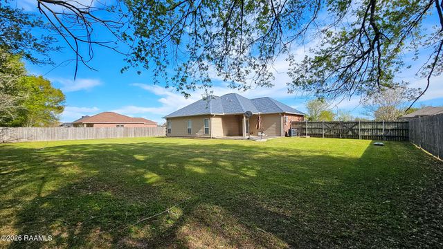 1019 Bridgetowne Lane, Breaux Bridge, LA 70517