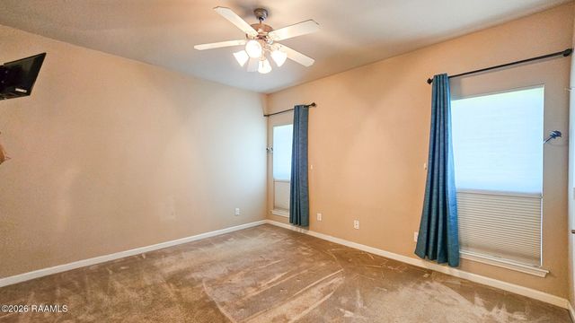 1019 Bridgetowne Lane, Breaux Bridge, LA 70517