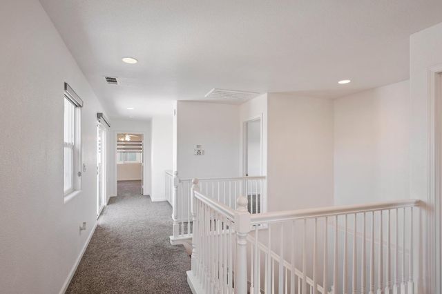456 Meadow Creek Dr, Patterson, CA 95363