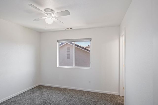 456 Meadow Creek Dr, Patterson, CA 95363