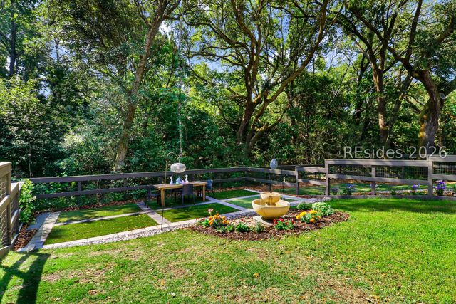 46 Old Stoney Ln, Hilton Head Island, SC 29926