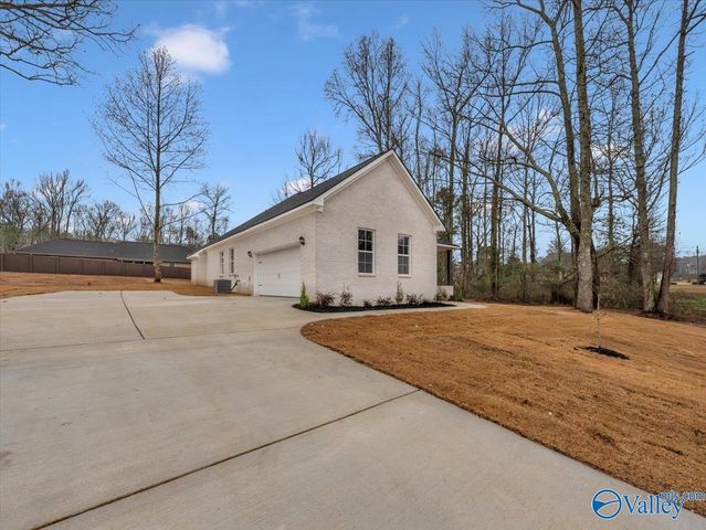 750 Chambers Road, Arab, AL 35016