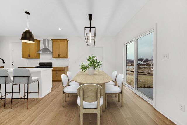 12 Terrano Way, Crown Point, IN 46307