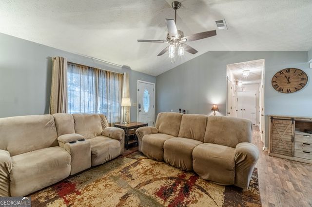 2644 Laurel View Drive, Snellville, GA 30039