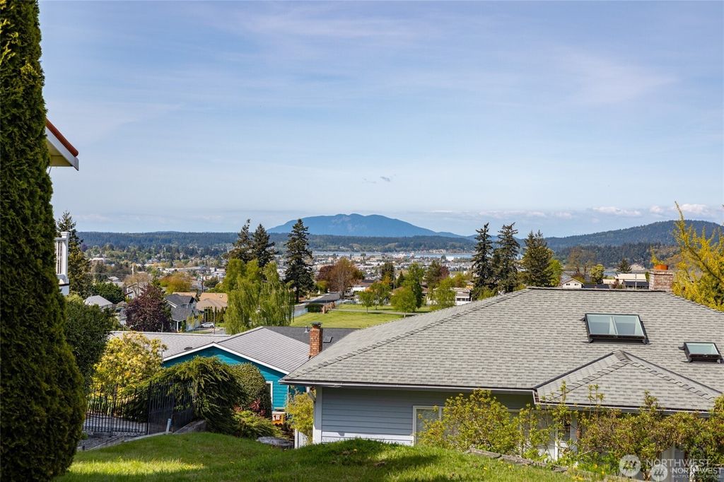 1 NHN Saint Marys Place, Anacortes, WA 98922