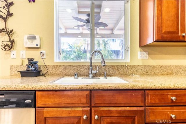 2168 Stonewood, Mentone, CA 92359