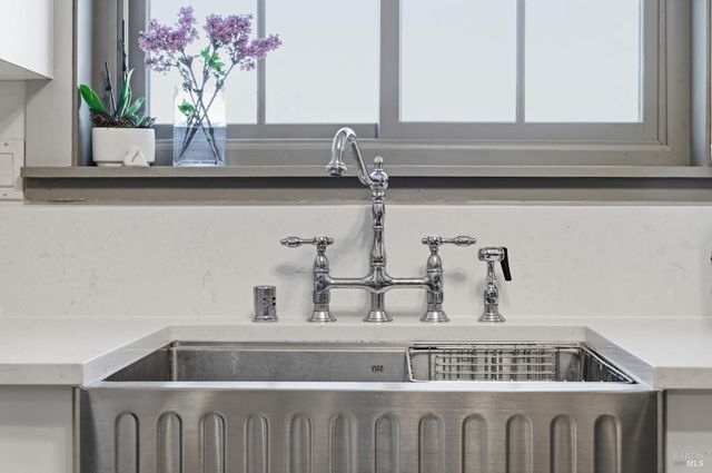 151 High St, Calistoga, CA 94515