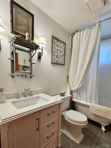 151 High St, Calistoga, CA 94515