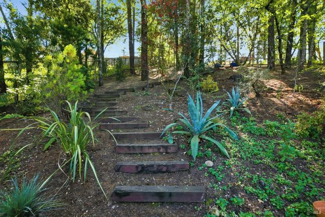 151 High St, Calistoga, CA 94515