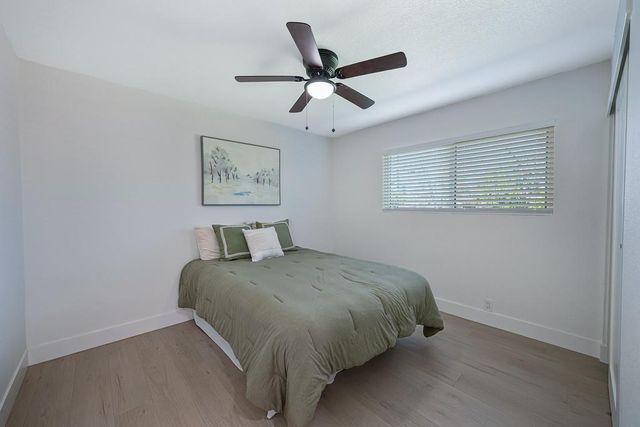 3721 Whitney Ave, Sacramento, CA 95821