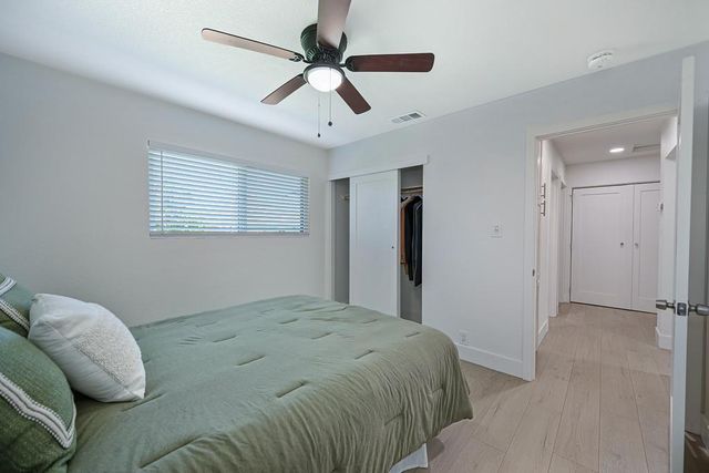 3721 Whitney Ave, Sacramento, CA 95821