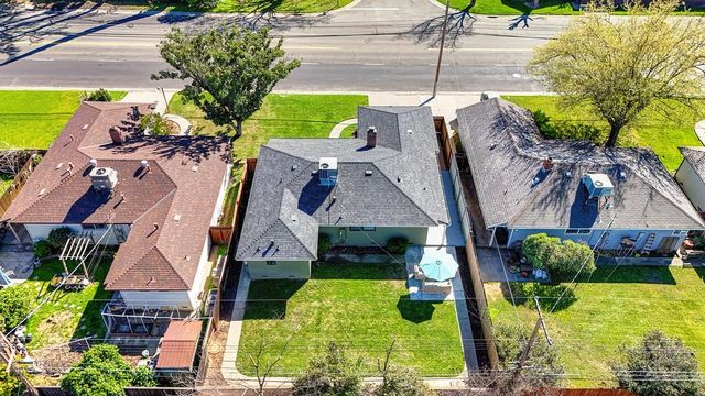 3721 Whitney Ave, Sacramento, CA 95821