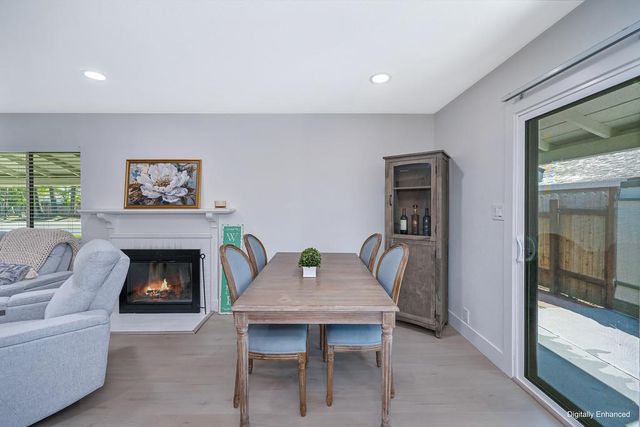 3721 Whitney Ave, Sacramento, CA 95821