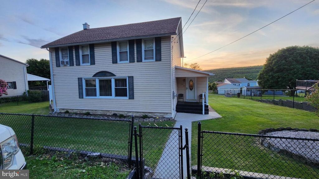 625 3RD AVE, Wilburton, PA 17888