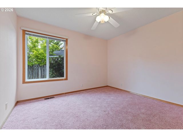 345 Ne MILNE Ct, Hillsboro, OR 97124