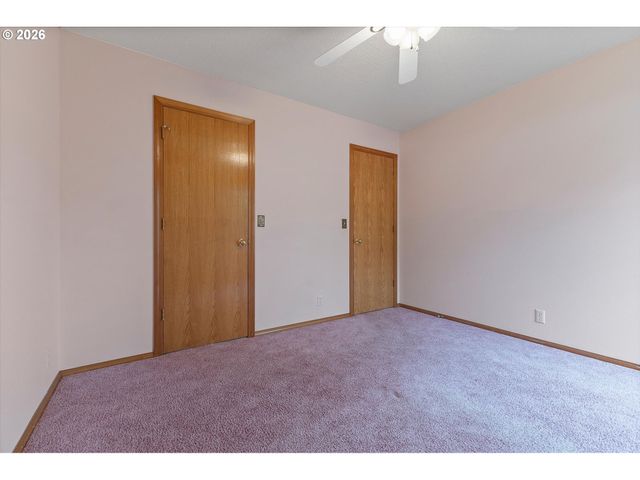 345 Ne MILNE Ct, Hillsboro, OR 97124