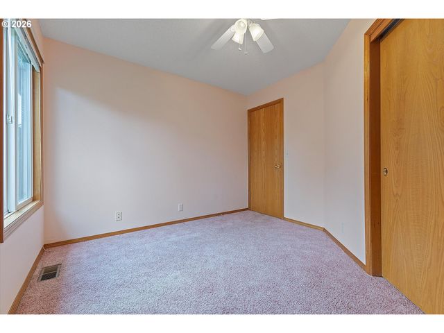 345 Ne MILNE Ct, Hillsboro, OR 97124