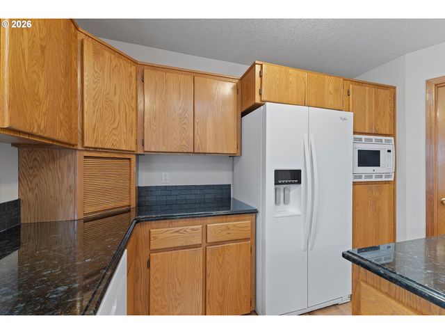 345 Ne MILNE Ct, Hillsboro, OR 97124