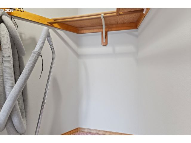 345 Ne MILNE Ct, Hillsboro, OR 97124