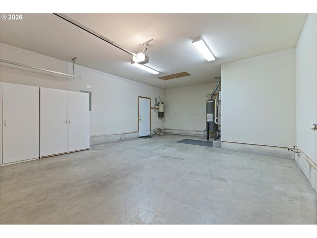 345 Ne MILNE Ct, Hillsboro, OR 97124