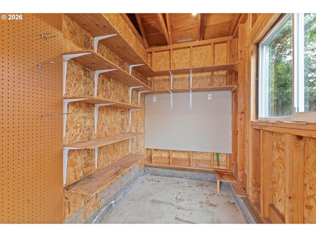 345 Ne MILNE Ct, Hillsboro, OR 97124