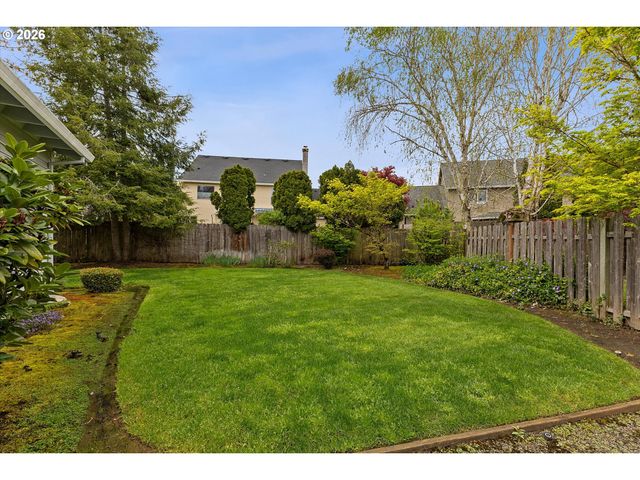 345 Ne MILNE Ct, Hillsboro, OR 97124