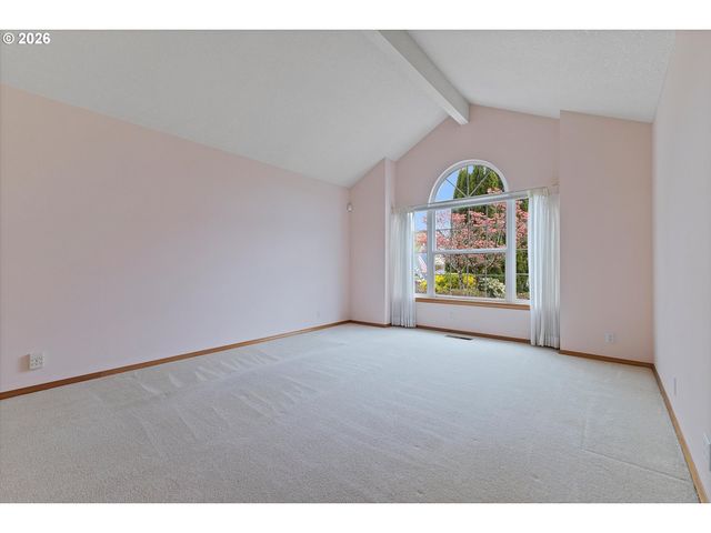 345 Ne MILNE Ct, Hillsboro, OR 97124