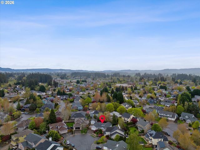 345 Ne MILNE Ct, Hillsboro, OR 97124