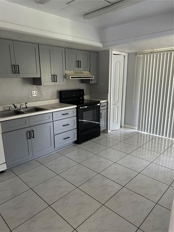26645 COUNTY ROAD 561 3, Tavares, FL 32778