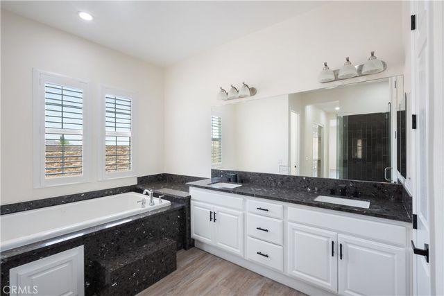 3086 Crystal Ridge Lane, Colton, CA 92324