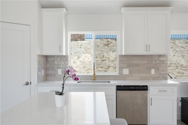 3086 Crystal Ridge Lane, Colton, CA 92324