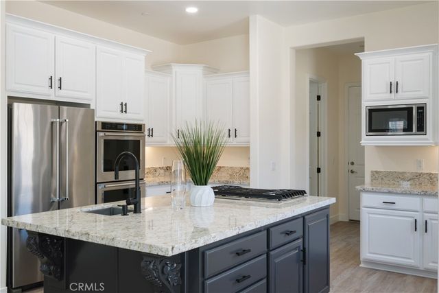 3086 Crystal Ridge Lane, Colton, CA 92324