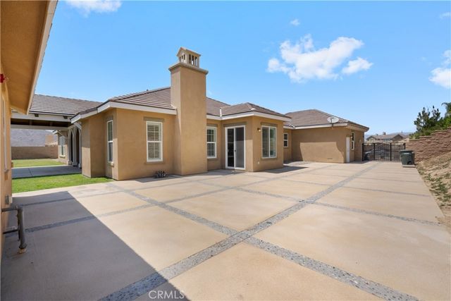 3086 Crystal Ridge Lane, Colton, CA 92324