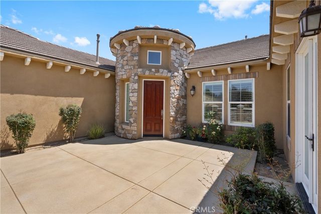 3086 Crystal Ridge Lane, Colton, CA 92324
