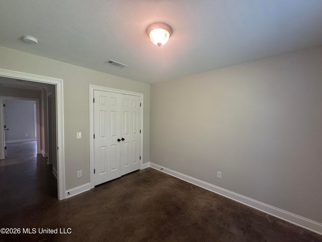 102 Rotherfield Place, Canton, MS 39046