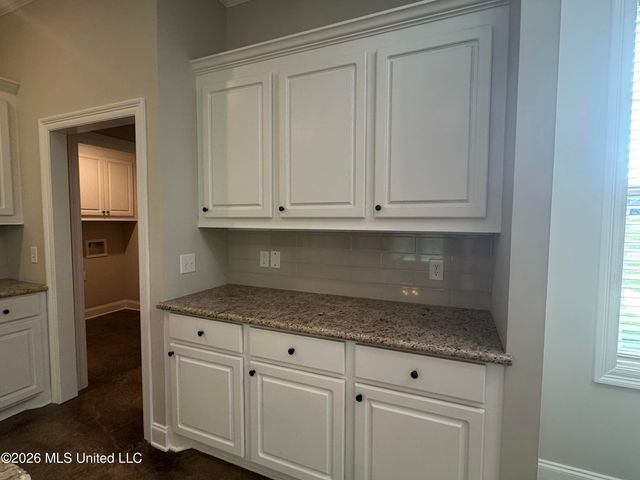 102 Rotherfield Place, Canton, MS 39046