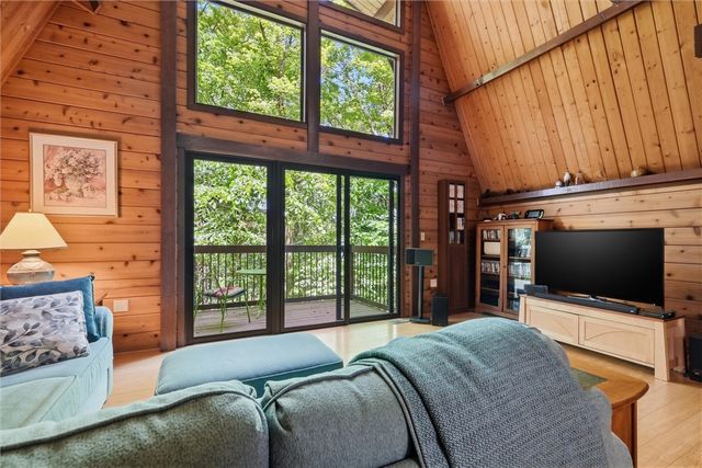 6110 Saltsburg Rd, Murrysville, PA 15668