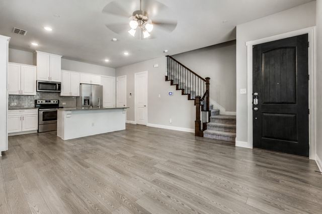 1544 Windermere Way, Farmers Branch, TX 75234