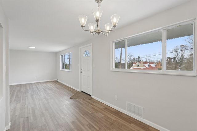 123 Penn View Dr, Monroeville, PA 15146