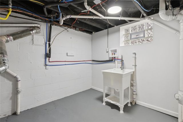 123 Penn View Dr, Monroeville, PA 15146