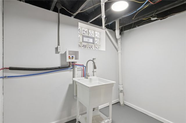 123 Penn View Dr, Monroeville, PA 15146