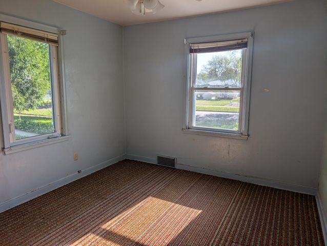 1049 Gorman Avenue, West Saint Paul, MN 55118