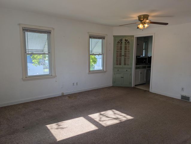 1049 Gorman Avenue, West Saint Paul, MN 55118