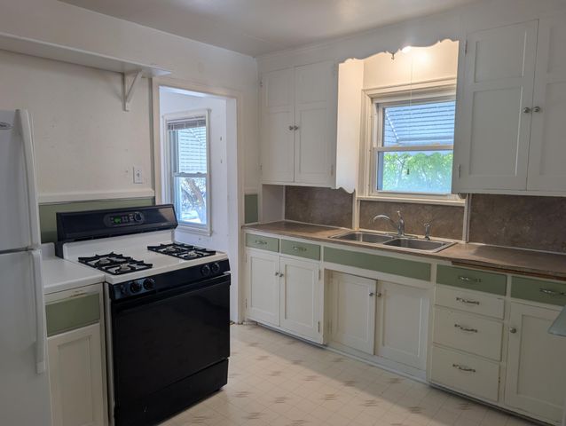 1049 Gorman Avenue, West Saint Paul, MN 55118