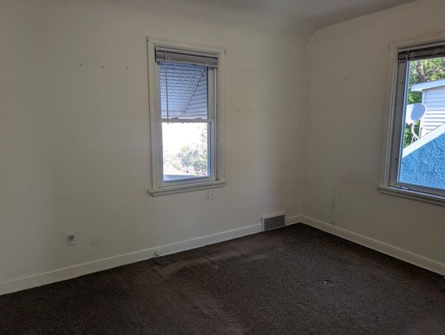 1049 Gorman Avenue, West Saint Paul, MN 55118