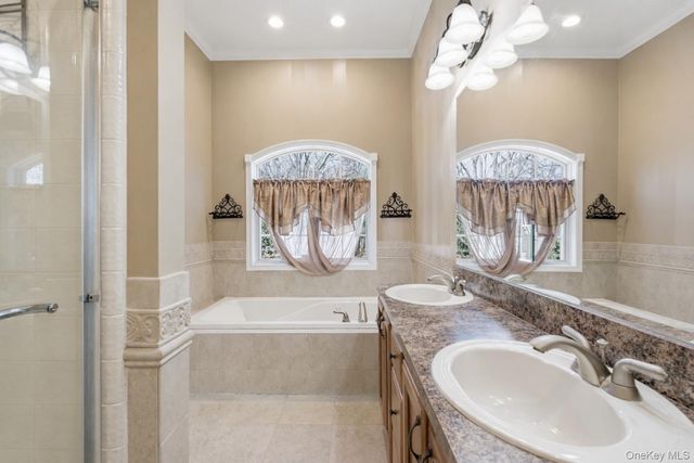 21 E Moriches Riverhead Road, East Moriches, NY 11940