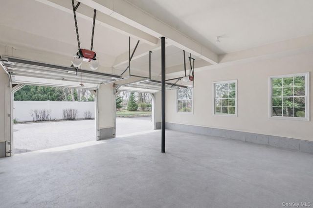 21 E Moriches Riverhead Road, East Moriches, NY 11940