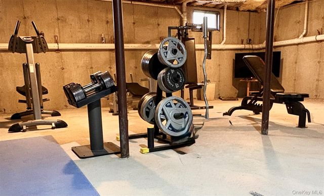 21 E Moriches Riverhead Road, East Moriches, NY 11940