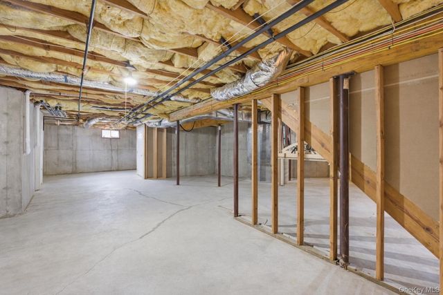 21 E Moriches Riverhead Road, East Moriches, NY 11940